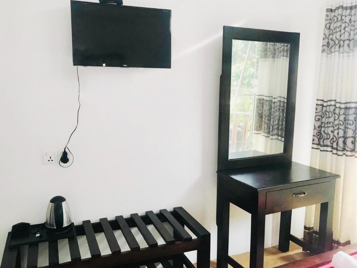 Sea Beach Resort Negombo Eksteriør bilde