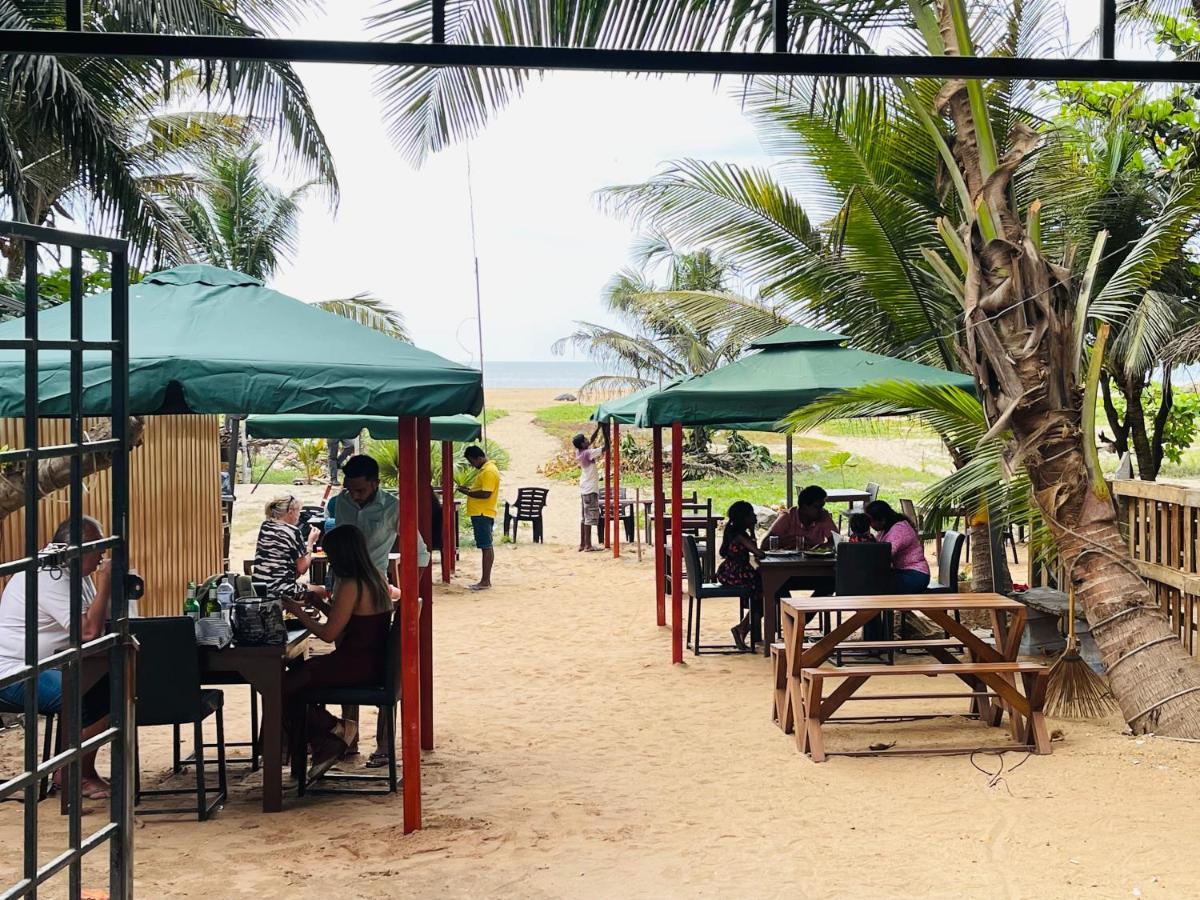 Sea Beach Resort Negombo Eksteriør bilde